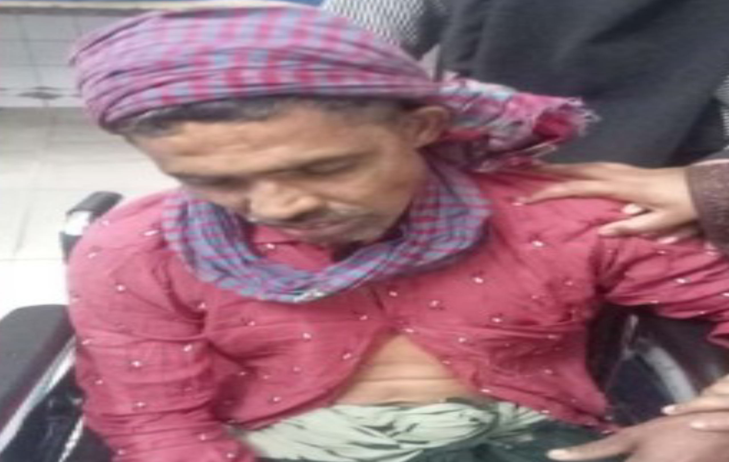 বাঘারপাড়ায় বেপরোয়া গতির বলি পথচারী: ঘাতক বাইকের ধাক্কায় হাসপাতালে লড়ছেন মোস্তফা