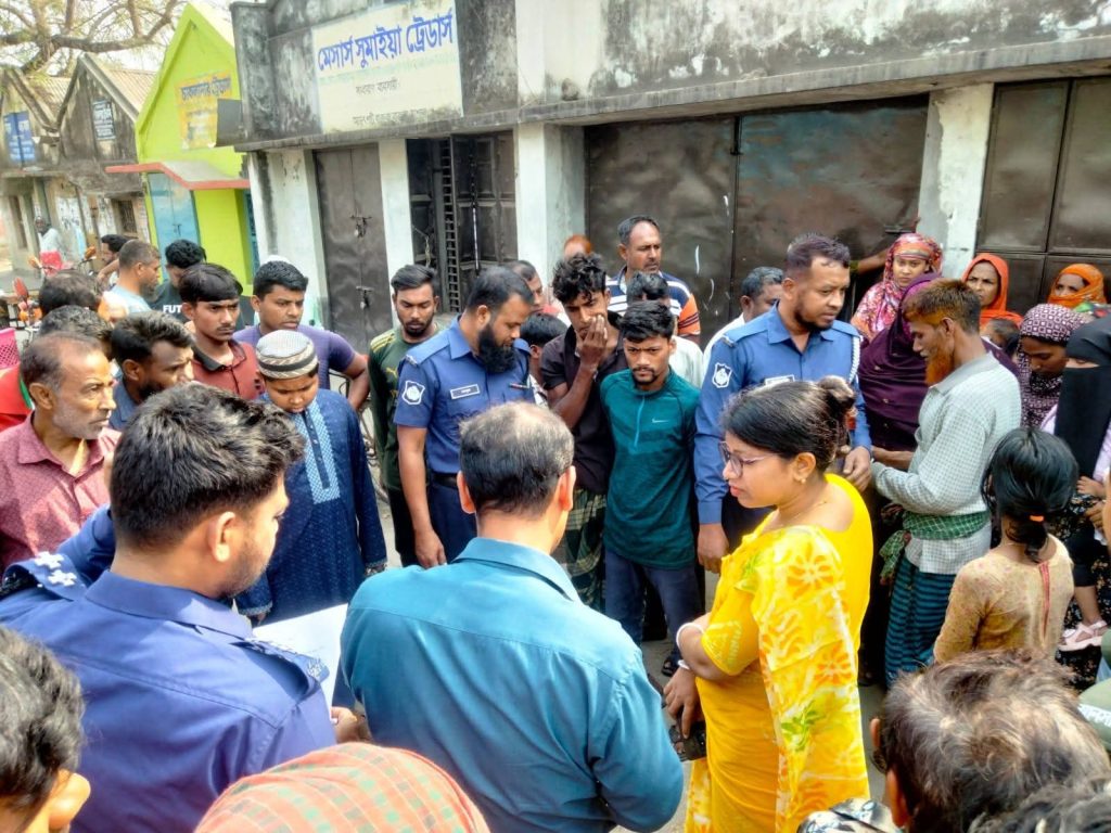 বাঘারপাড়ার খাজুরা বাজারে ইউএনও’র ঝটিকা অভিযান: গাঁজা সেবনের দায়ে দুই যুবকের কারাদণ্ড